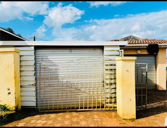 3 BEDROOM HOUSE FOR SALE IN UMHLATHUZE